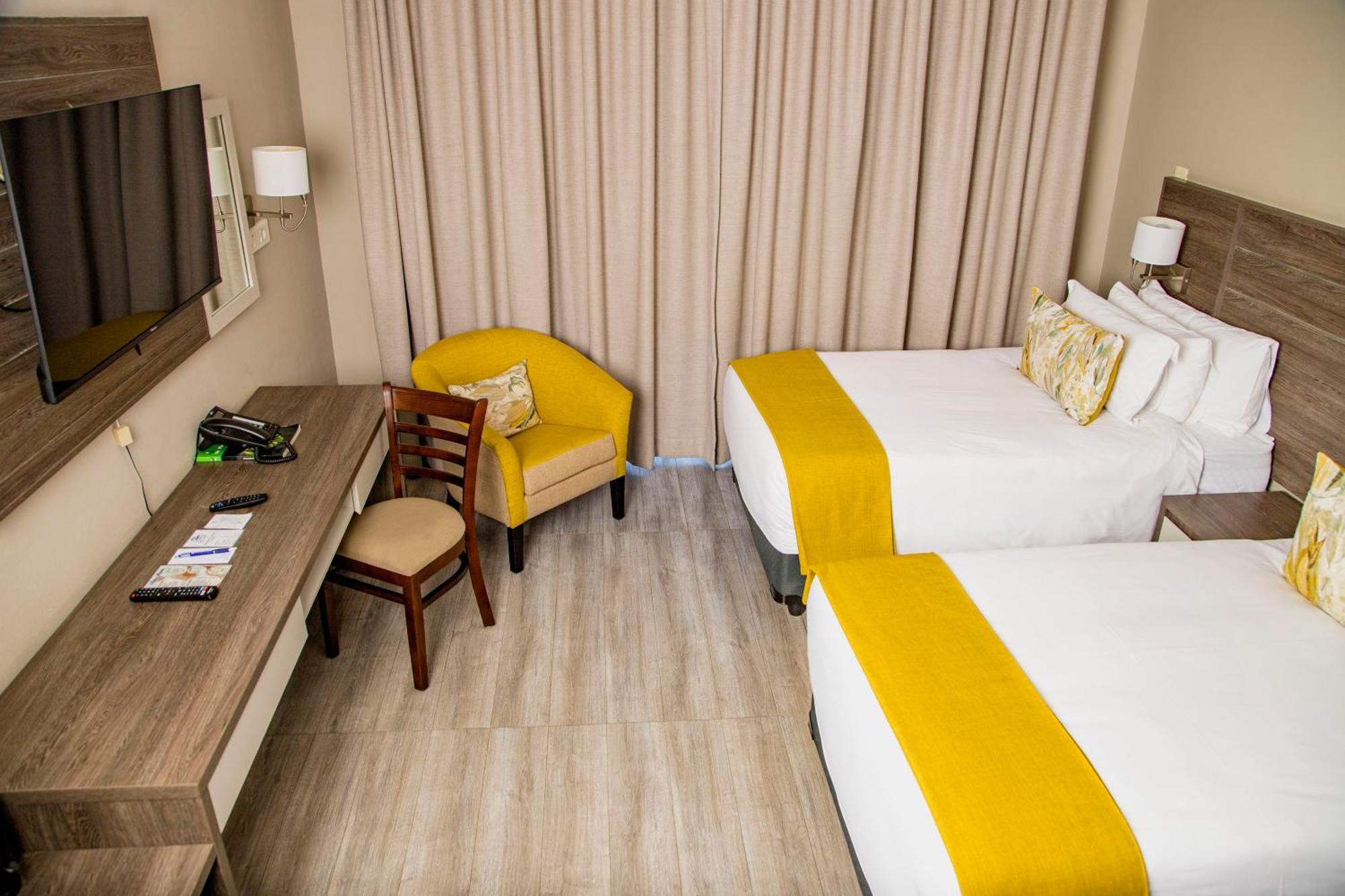 Two Rivers Hotel Касане Екстер'єр фото
